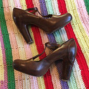 Frye "Liv" T-Strap Brown Leather Heels